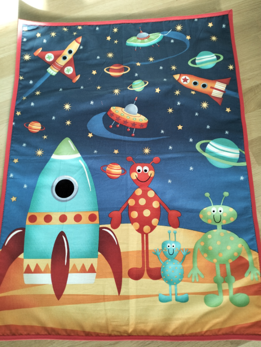 TAPIS JEU MARTIENS, modéle unique