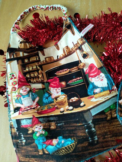 lot de deux bavoirs LUTINS