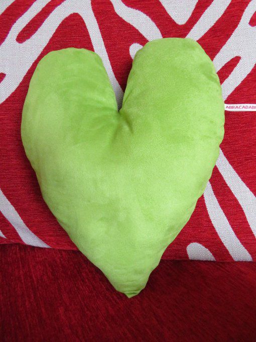 COUSSIN COEUR VERT