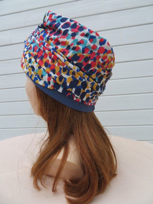 Bonnet chimio foulard intégré fabriqué en Vendée   "Eclat de couleurs"